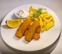 Хрустящее рыбное филе с фри