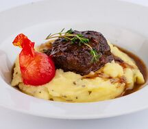 Телятина томленая в печи с пюре