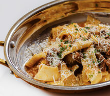 Папарделле с томленой говядиной