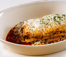 Мясная лазанья с томатным соусом пронто