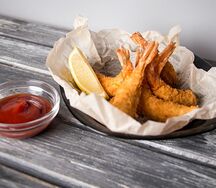 Креветки в сухарях