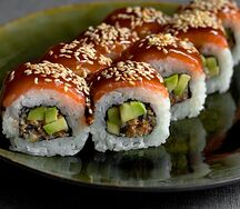 Сяке унаги ролл