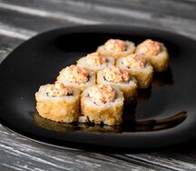 Запеченый ролл с лососем