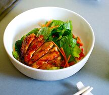 Салат тайский с цыпленком