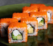 Калифорния с крабом