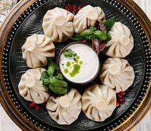 Хинкали со свининой и говядиной