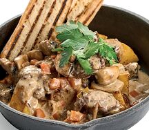 Сковородка со свининой