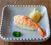 Суши креветка