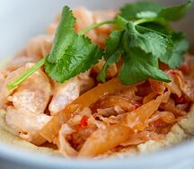 Хумус с креветками