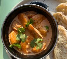 Креветки, сливки, чеснок