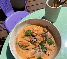 Том ям с 4 видами морепродуктов