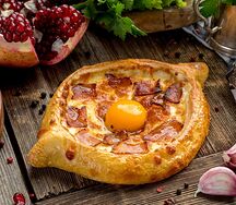 Хачапури карбонара