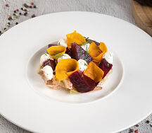 Салат с запеченной свеклой