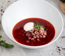 Борщ с говядиной и фасолью