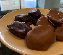 Чернослив в шоколаде