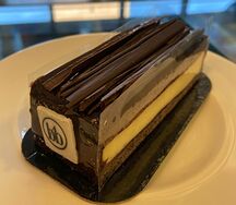 Пирожное молочный ломтик