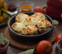 Грибные шапочки, фаршированные сыром                  