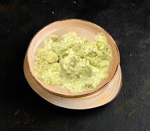 Цветная капуста под аджичным соусом