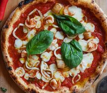 Пицца с морепродуктами