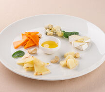 Сырная тарелка