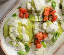 Равиоли с цыпленком и сырным соусом