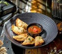 Посикунчики с крабом и креветкой