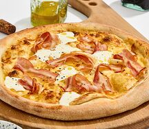 New Пицца с беконом и маскарпоне