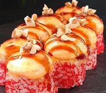 Запеченный ролл Yuzu с лососем