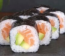 Маки-ролл Kurashikku с лососем