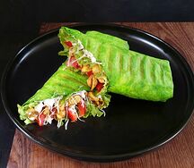 Шаурма Цезарь с курицей в классическом лаваше