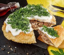 Пирог со свининой и говядиной