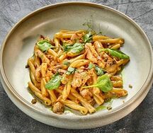 Казаречче с курицей и грибами