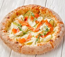 С красной рыбой