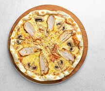 Пицца с курицей и грибами