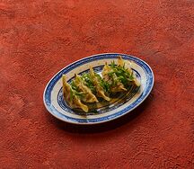 Дамплинги с цыпленком и фунчозой