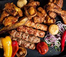 Ассорти из шашлыков на компанию