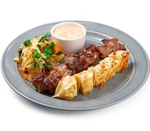 Шашлык из баранины с рулетиками 