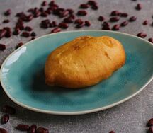 Жаренный с картошкой пирожок