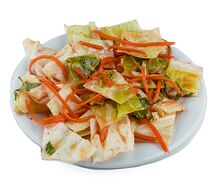 Салат из острой капусты