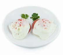 Яичница с колбасой