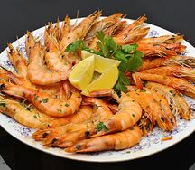 Пивная креветка жареная