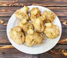 Хинкали с говядиной и свининой жареные