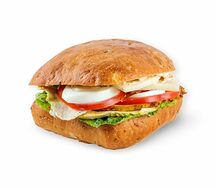 Цезарь с цыпленком и моцареллой
