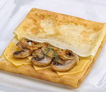 Блин с грибами и сыром