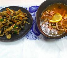 Солянка классическая и Лапша Удон с курицей