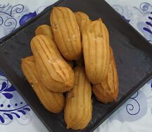 Пирожное эклеры с вареной сгущенкой