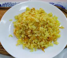 Рис отварной с морковью и луком