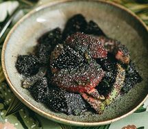 Салат с печеной свеклой, грейпфрутом и авокадо