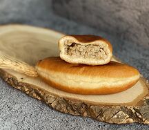 Пирожок с курицей и рисом