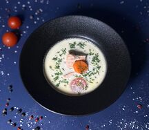 Уха финская с диким лососем